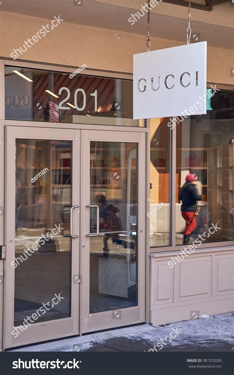 gucci montreal qc